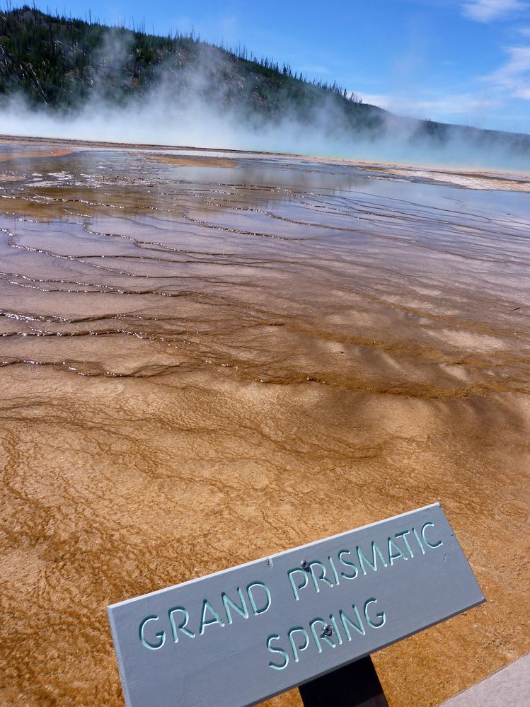 Yellowstone Midway Geyser Basin Grand Prismatic Spring (5).JPG